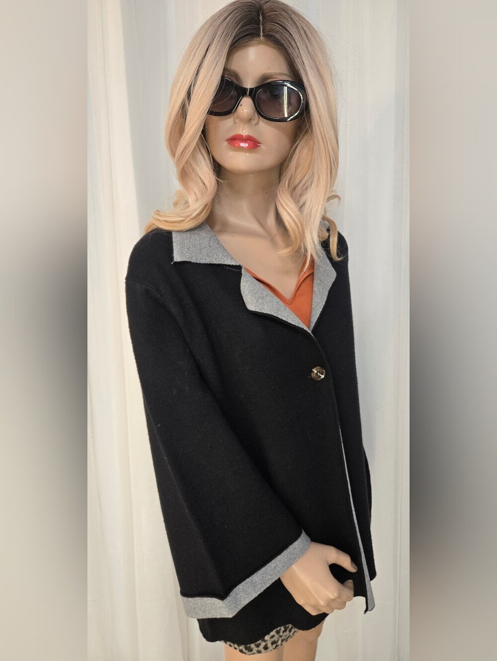 Oliver Black Knitted Blazer Style Cardigan.  Pristine Condition.